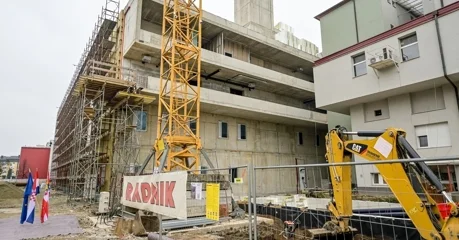 Centralni operacijski blok Opće bolnice Varaždin, vrijedan 45 milijuna eura, bit će završen u roku