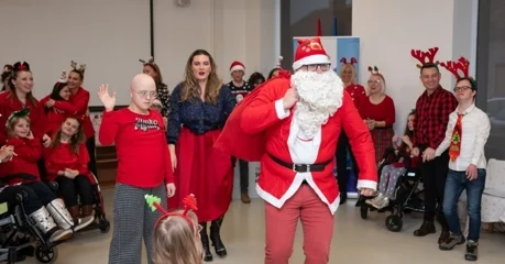Održana već tradicionalna božićna priredba udruge „Uz tebe sam“