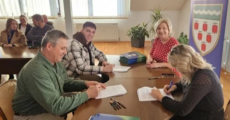 Potpisivanje ugovora o dodjeli studentskih stipendija u Općini Trnovec Bartolovečki
