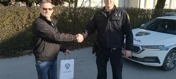 Nagrađeni uzorni vozač Stjepan Toma / Foto: PU varaždinska