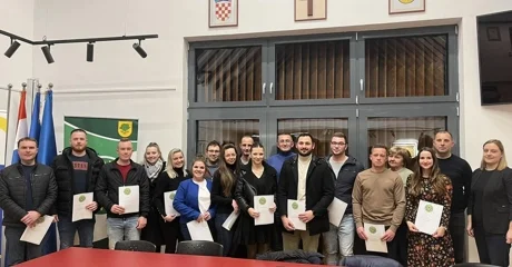 U Vidovcu potpisani Ugovori o dodjeli bespovratnih potpora mladim obiteljima radi rješavanja njihovog stambenog pitanja