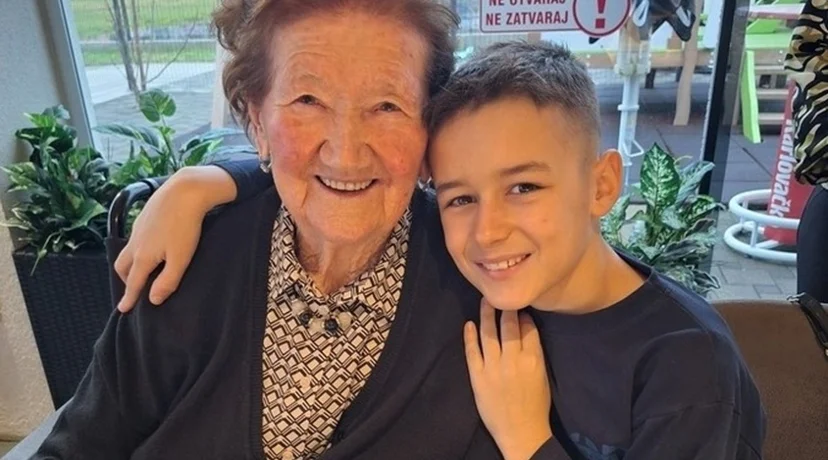 Baka Marija Šestak u krugu obitelj i prijatelje proslavila 100. rođendan