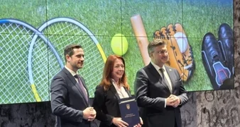 Silvija Zagorec primila je ugovor za obnovu sportske dvorane Osnovne škole Novi Marof