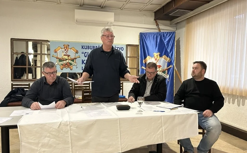 Stjepan Kapustić i dalje na čelu Kuburaškog društva „Glasna kubura”