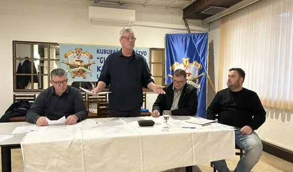 Stjepan Kapustić i dalje na čelu Kuburaškog društva „Glasna kubura”