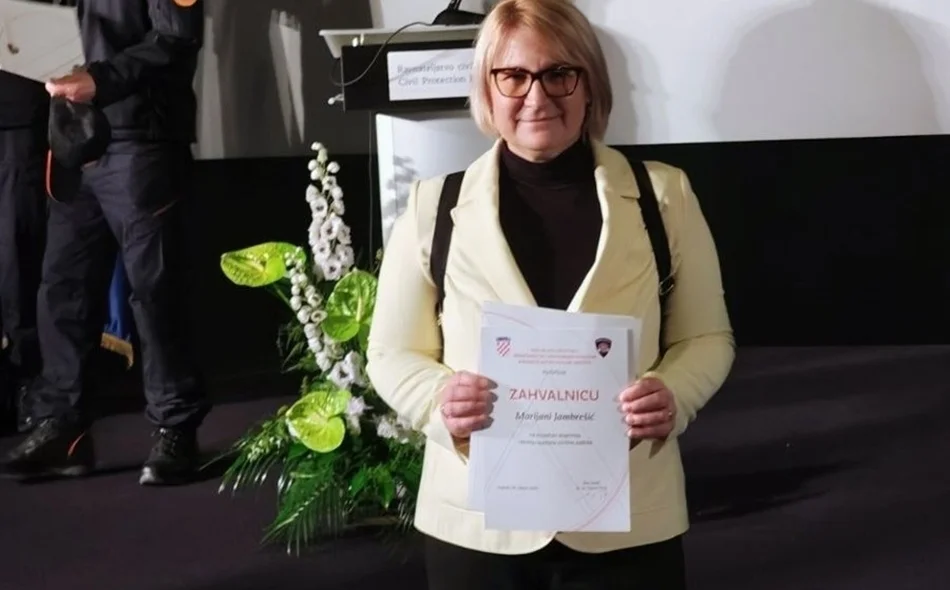 Marijani Jambrešić, varaždinskoj gradskoj službenici, zahvalnica za izuzetan doprinos razvoju sustava civilne zaštite