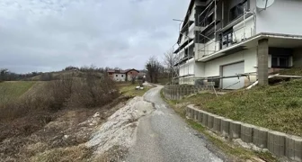 Klizište uz prometnicu u Gornjoj Višnjici