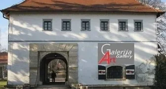 U Kuli stražarnici izlaže akademska umjetnica Gabriela Butković