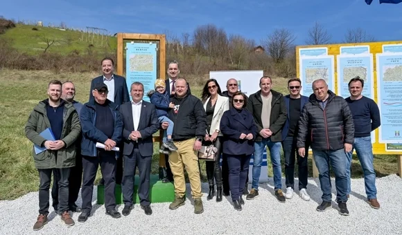 Postavljanjem poučne ploče o izvoru rijeke Bednje obilježen Svjetski dan voda