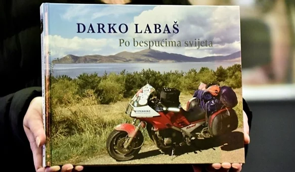 Stotine motorista i bajkera na promociji knjige Darka Labaša „Po bespućima svijeta“