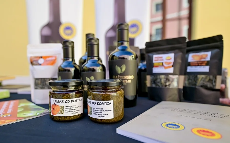 Nova tri zlata Varaždinskog bučinog ulja na prestižnom Monde Selectionu u Bruxellesu