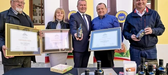 Nova tri zlata Varaždinskog bučinog ulja na prestižnom Monde Selectionu u Bruxellesu