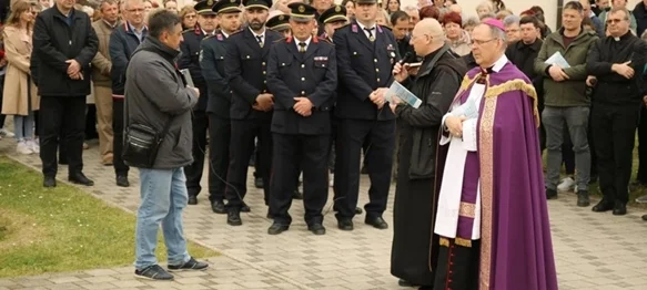 FOTO Biskup Bože Radoš predvodio na Cvjetnicu pobožnost križnog puta u Lepoglavi