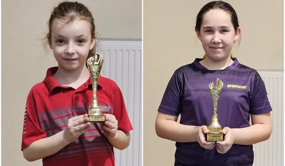 Lea Kos i Mila Hrkec s osvojenim trofejima