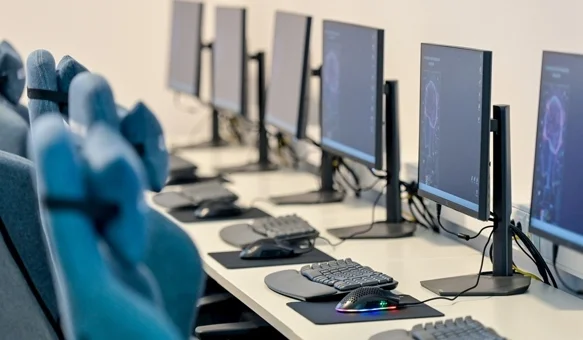 Otvoren prvi školski Laboratorij za umjetnu inteligenciju i holograme