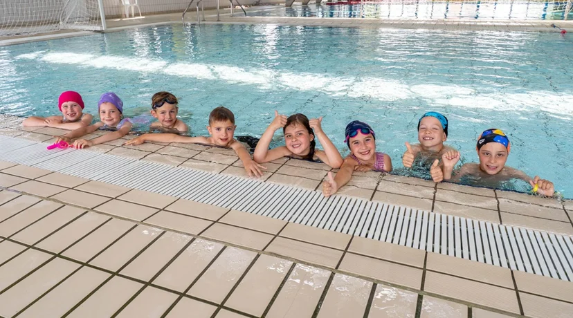 Mališani iz varaždinskih dječjih vrtića pokazali su snalažljivost u bazenu