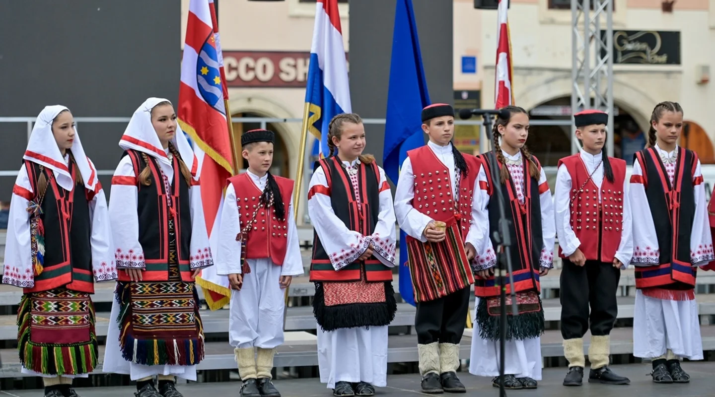 FOTO Bosilj: „Manjine su dokaz naše otvorenosti, bogatstva različitosti i snage zajedništva”