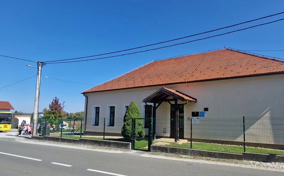 Područna škola Lovrečan