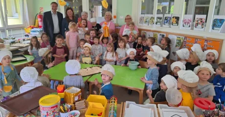 Pušlekice učile vrtićarce kako napraviti Mlinčani kolač