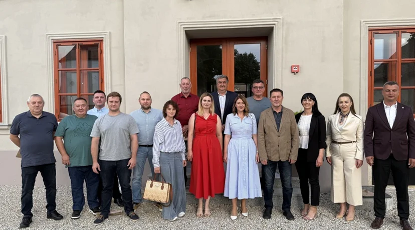 Vijećnici u novom sazivu Općinskog vijeća Općine Petrijanec i načelnik Željko Posavec