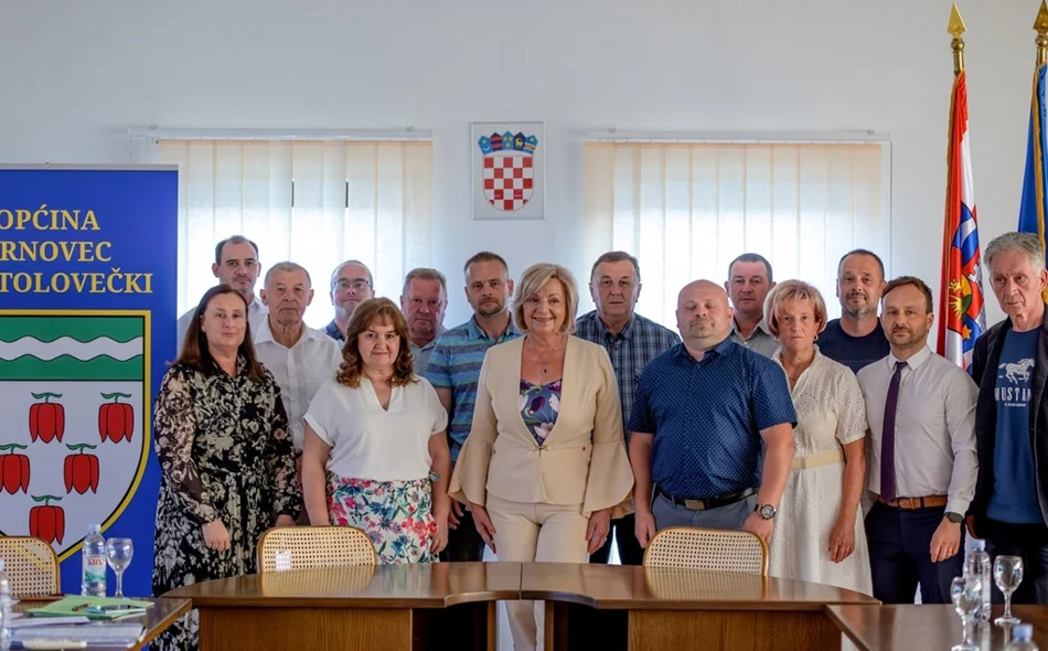 Na konstituirajućoj sjednici za predsjednika Vijeća izabran Stjepan Mikulić
