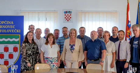 Na konstituirajućoj sjednici za predsjednika Vijeća izabran Stjepan Mikulić