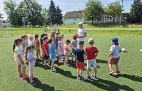 Mališani vrtića Bambi Sračinec okušali se u nogometu