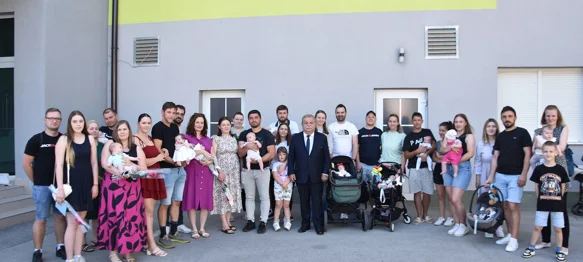 U Cestici održan prijam za roditelje novorođene djece