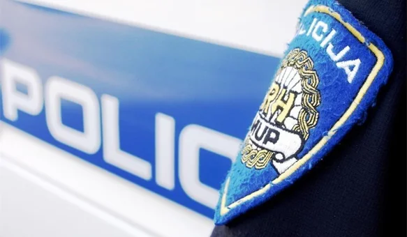 Pijani biciklist završio na asfaltu pa u bolnici