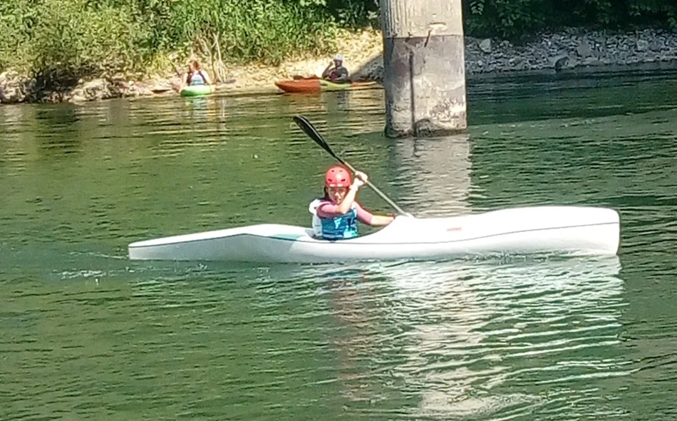 Mlada kajakašica Varteksa Hana Valjak osvojila srebro u Sloveniji