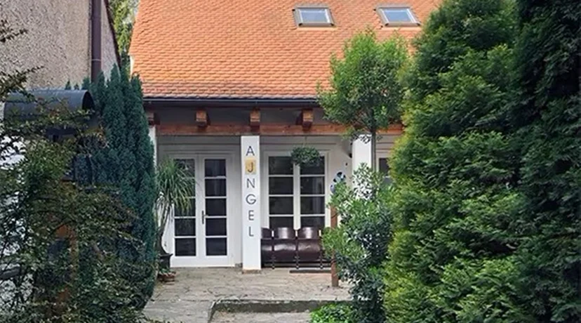 Antun Krešić izlaže u Zlatom ajngelu