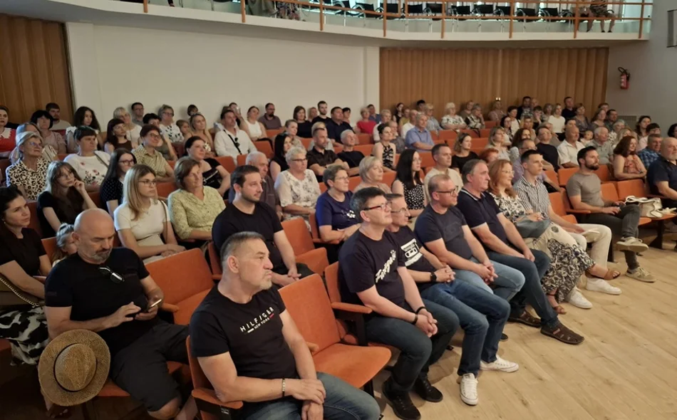 AUDIO Predstavljena nova zbirka pjesama Darka Fodera