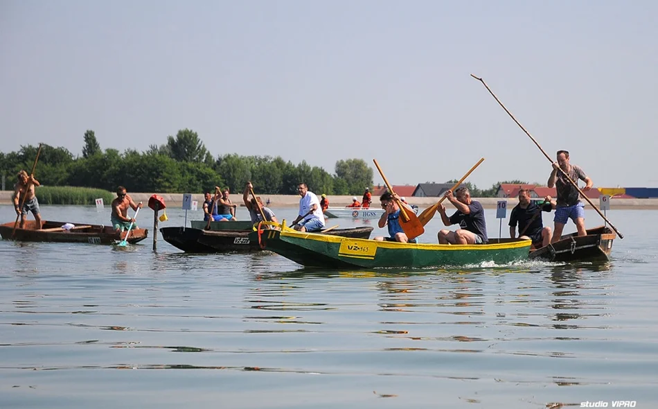 „Lov na labuđe pero” uz vožnju čamcima i natjecanje u praćkanju