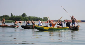 „Lov na labuđe pero” uz vožnju čamcima i natjecanje u praćkanju