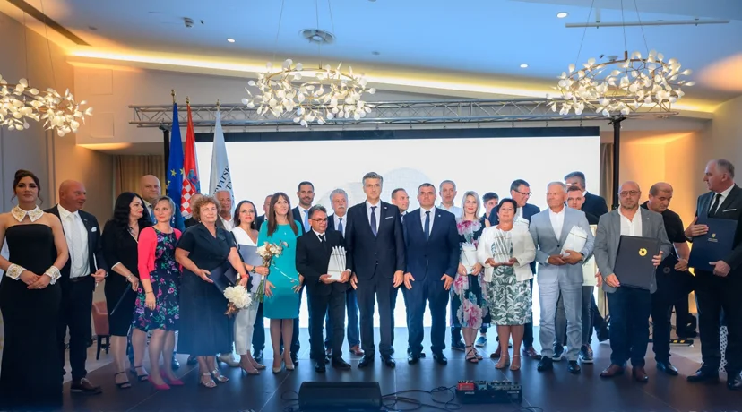 Plaketa „Zlatne ruke” uručena Krunoslavu Novaku i „Starome mlinu”