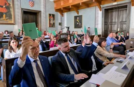 Toplička bolnica poslovala s minusom, Ljekarne s plusom