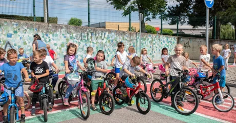 FOTO: Mališani Dječjeg vrtića &quot;Bubamara&quot; pokazali biciklističke vještine