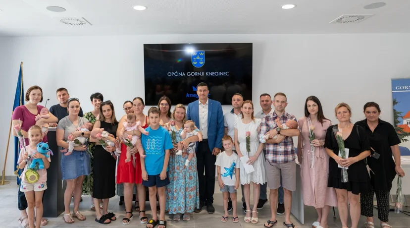 Dan općine obilježen uz prijam za roditelje i bebe