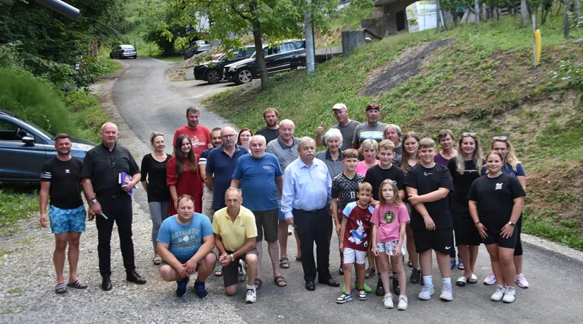 Prigodnom svečanošću obilježeno asfaltiranje i uređenje ulica u Radovcu