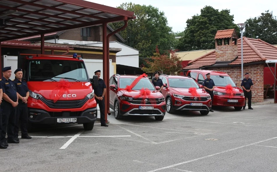 AUDIO Varaždinskim vatrogascima pet novih vozila vrijednih 1,1 milijun eura