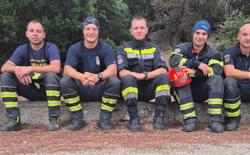 Uspješno ugašeni požari na Lastovu uzrokovani udarom groma