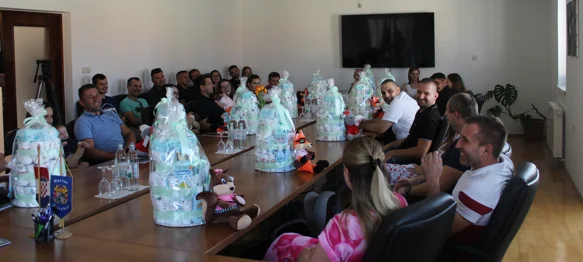 Proslava Rokova započela na najljepši način - prijamom za bebe