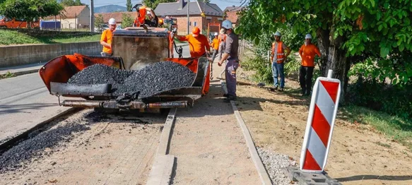 U Ivancu završeni nogostup i parkiralište, u Jerovcu autobusno stajalište