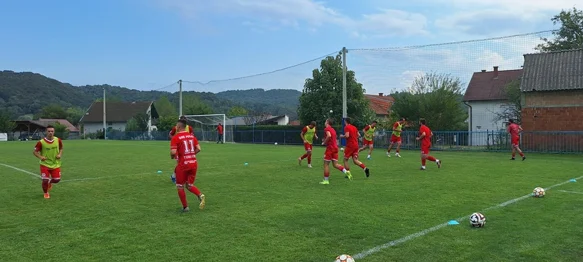 Počinju prvenstva na županijskim travnjacima