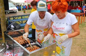 Kad se umirovljenici okupe Prelog zamiriše na ćevape