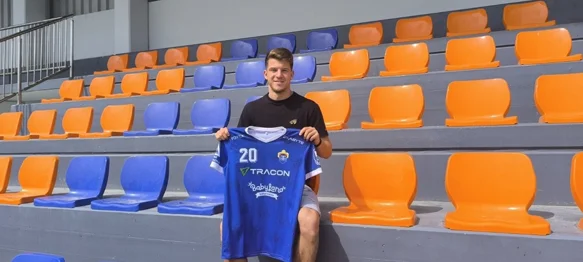 Ukrajinski napadač Anatoliy Snozyk pojačava Bumbare