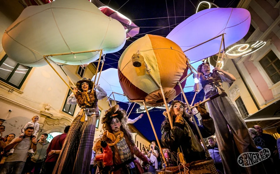 FOTO Veselo će biti na gradskim ulicama, nasmijavaju vas Iva i Gloria