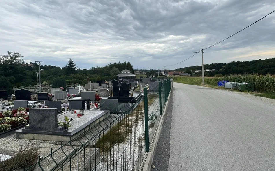 Vandali u Klenovniku porušili kontejnere i razbacali smeće