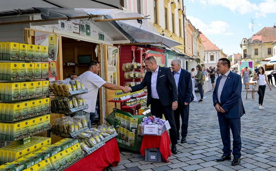 Ministar Vlajčić: „Ovakvi festivali važni su za promociju lokalnih proizvoda i proizvođača”