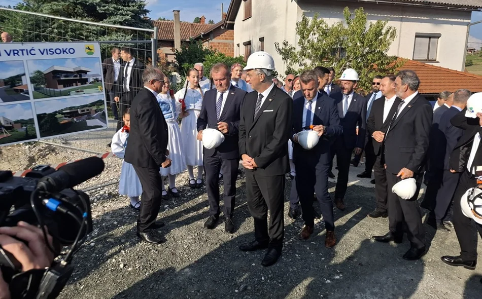 VIDEO Plenković: „Ulaganje u vrtiće je temelj obrazovnog sustava”